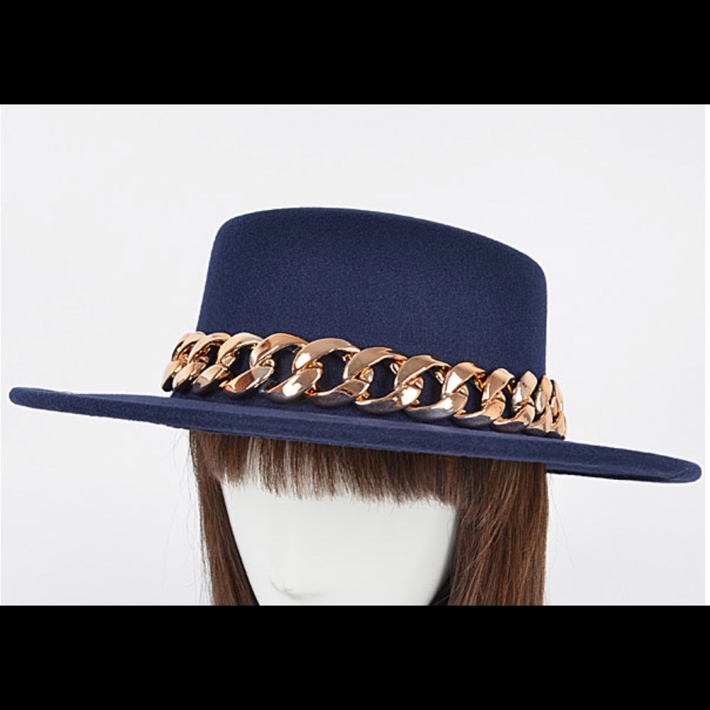 NAVY BLUE CHAIN HAT